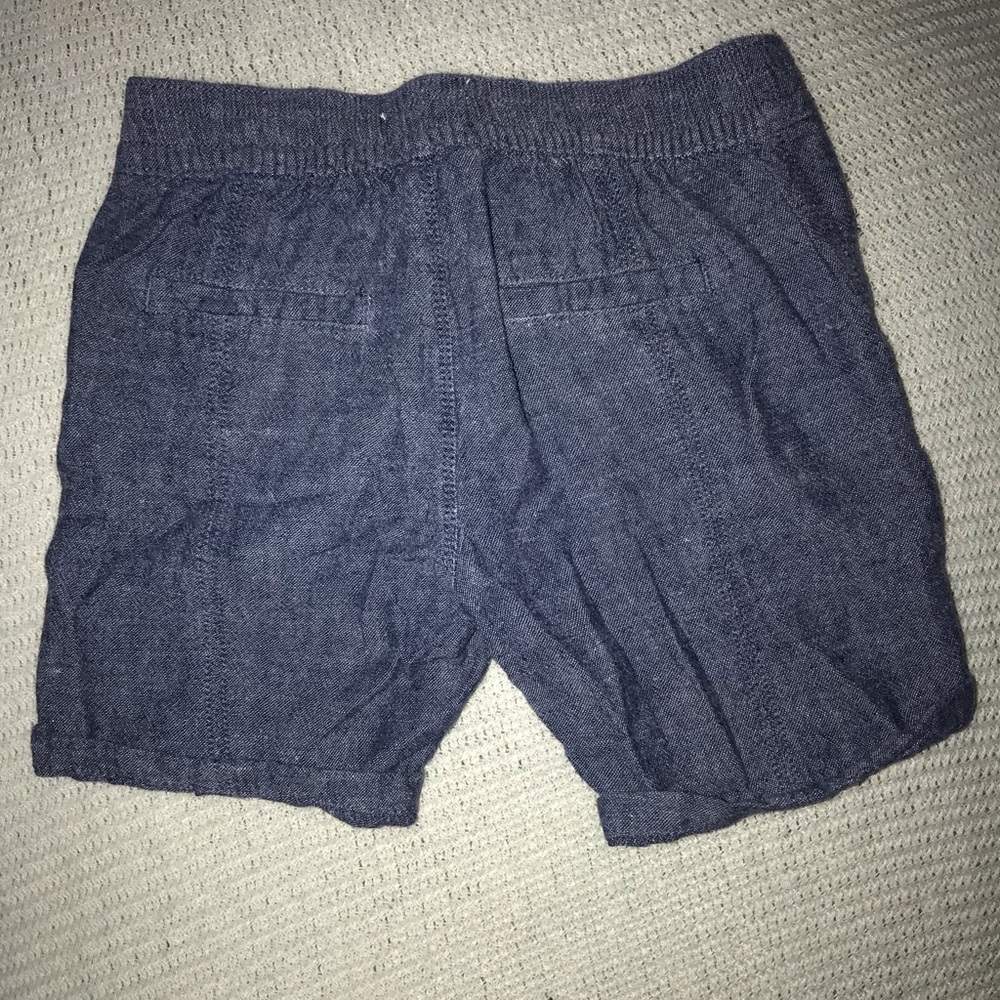 Shorts - Picture 2 of 4
